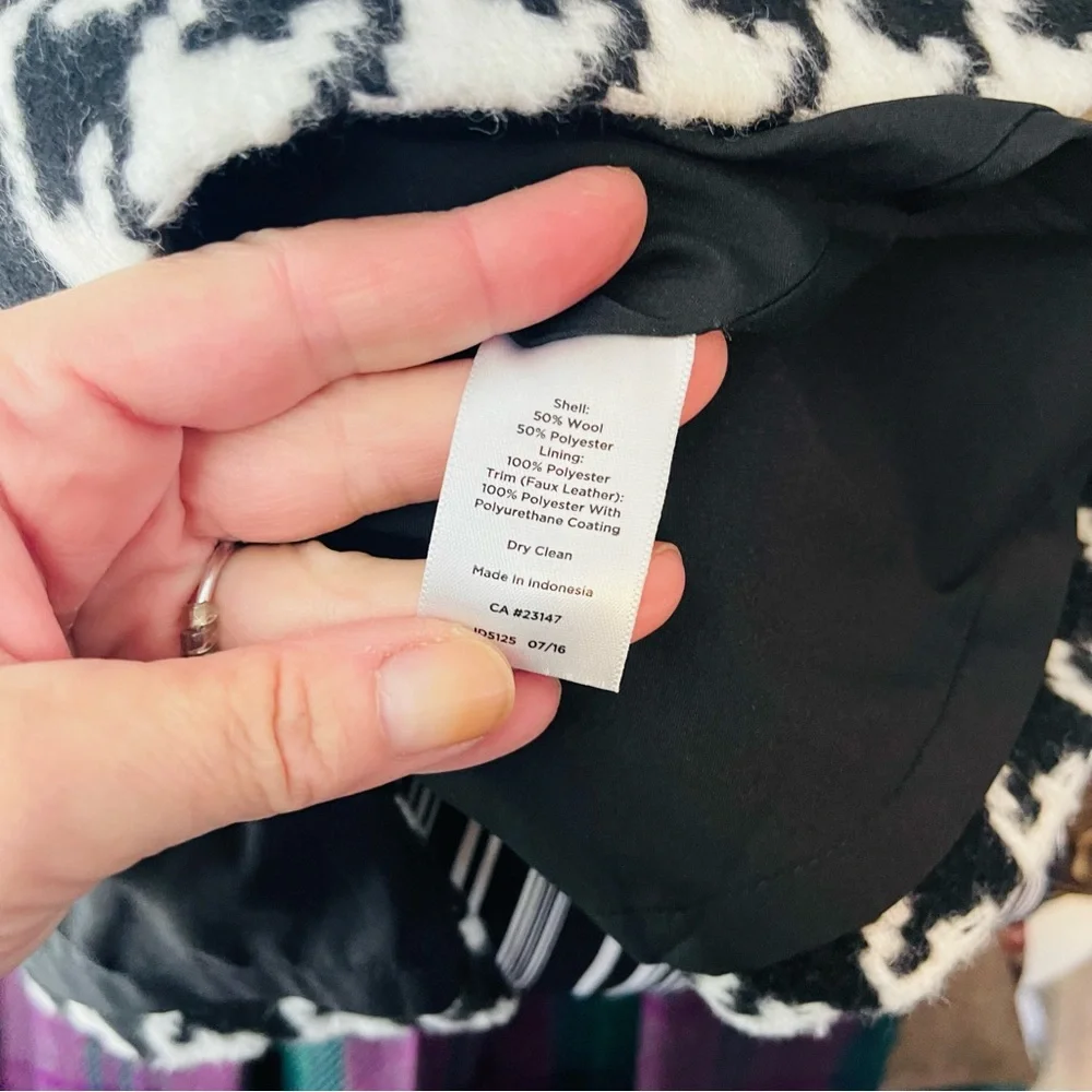 Talbots black white wool houndstooth preppy office pencil skirt 2P